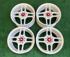 Tom's Na-R 4x100