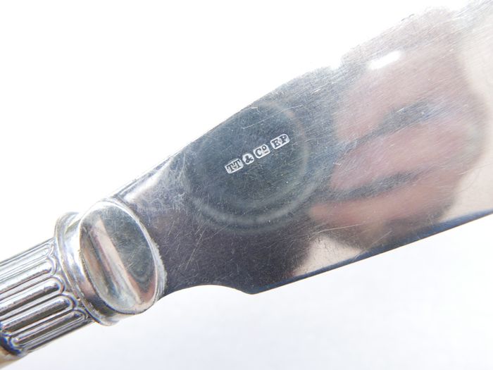 Vintage Art Deco Hallmarked Silver Plated Fish Servers: Sheffield