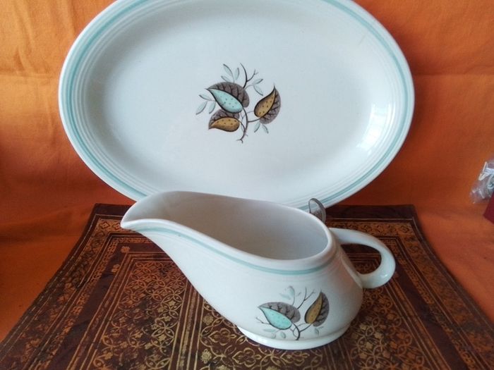 Platter & Gravy Boat