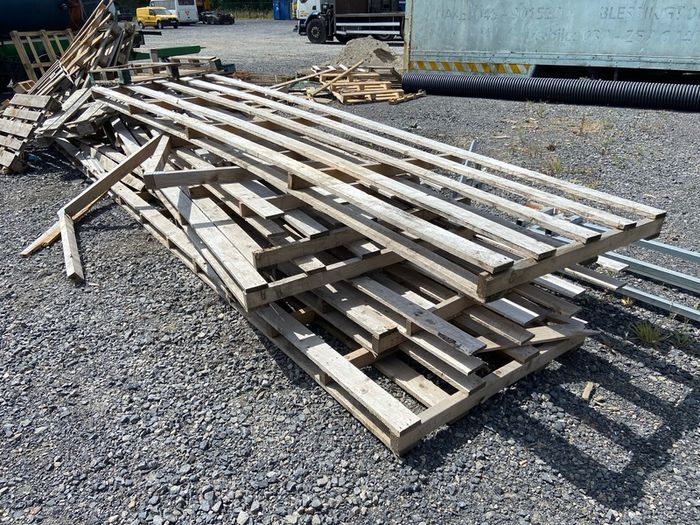 FREE Pallets To Take Away - Ideal for Kindling