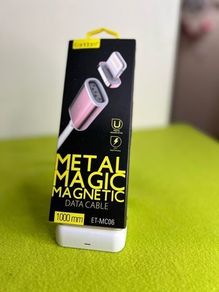 Metal Magic Magnetic Earldom USB Data Cable White for iPhone.