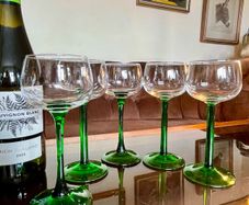 Classic Emerald Green Long Stem Wine Glasses made in France