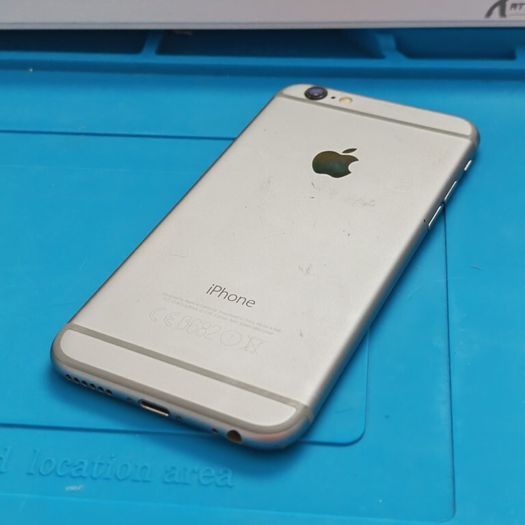 Apple iPhone 6 32GB Silver