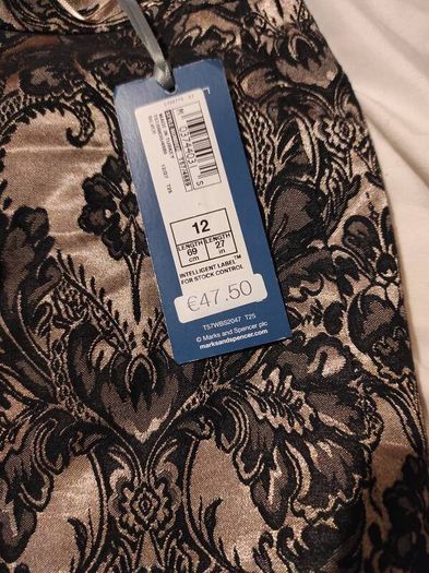Brand New Marks & Spencers skirt