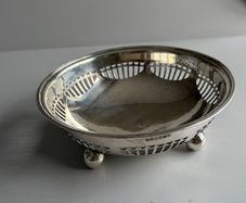 Antique Edwardian Pierced Silver-Plated Bowl with Ball Feet - G.J.W & Co Sheffield