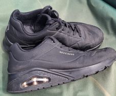 Sketchers Size 7 Ladies