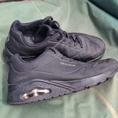 Sketchers Size 7 Ladies