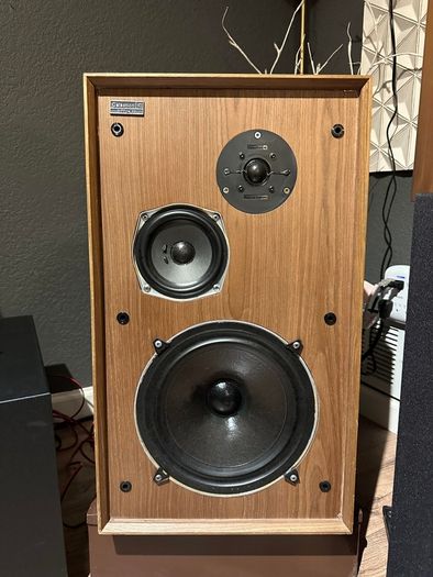 Audio Gold Legendary Celestion Ditton 22's standmount the Ls35A Beater
