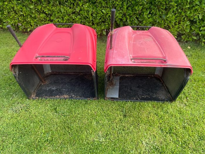 Breaking ride on mowers