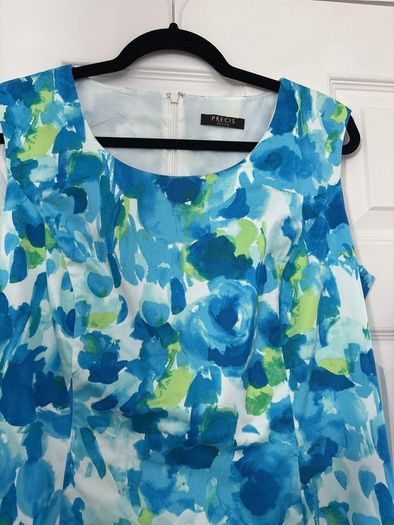 Precis Petite Dress. Size 14 (Small)