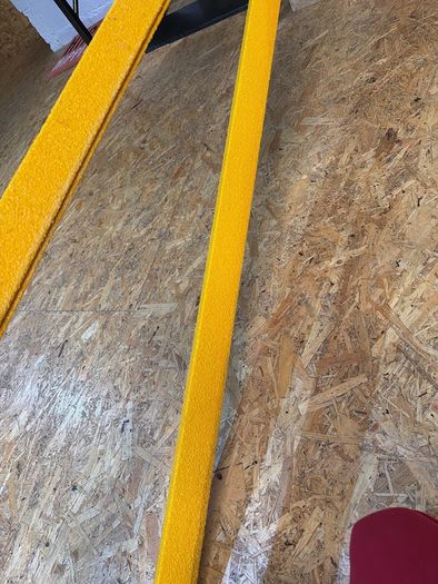 Anti slip stair grip