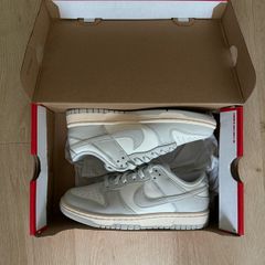 Nike dunk light bone