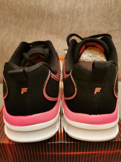 Junior girls FILA runners NEW size UK 4