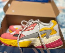 Adidas Falcon UK 7