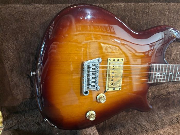 Yamaha SF3000 Super Flighter Brown Sunburst 1981