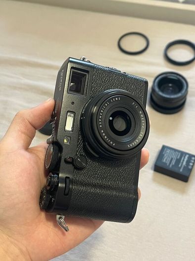 Fujifilm X100F + WCL-X100