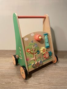 baby walker