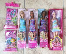 4x Barbie Doll + 2x Accessories Lot Bundle Set Fashion Dolls Mattel Fashionastas