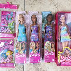 4x Barbie Doll + 2x Accessories Lot Bundle Set Fashion Dolls Mattel Fashionastas