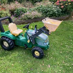 John Deere kids tractor