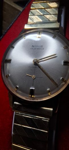 Gold plated Nisus 17 Jewel