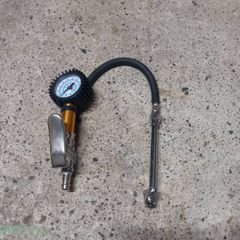 Tyre  inflator