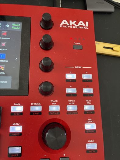Akai Mpc One +