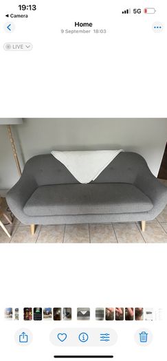 2.5 seater couch