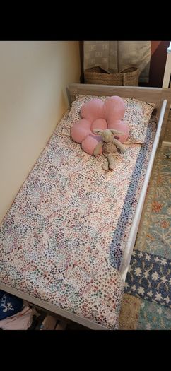 Silvercross cot/bed