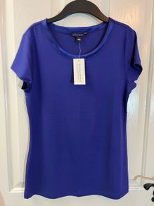 NEW T-shirt / Top by Banana Republic - Size Medium / Size 10