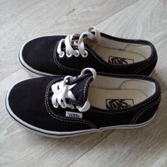Junior Vans UK 12.5