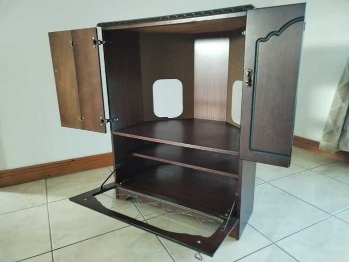 Television Unit - TV Wooden Corner Unit with folding doors & Pull Down Glass Cabinet Door - For Kitchen, Bedroom, Sitting, Lounge, Conservatory / Sun Room etc in your house