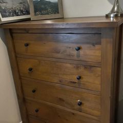 COMPLETE Bedroom Suite.  Solid Wood Dark Pine