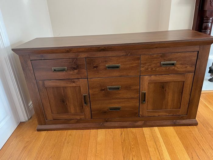 Sideboard / cabinet