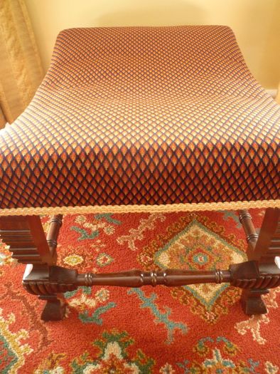Edwardian William And Mary mahogany Stool. Genuine Antique Edwardian. Excellent condition. Solid & weighty.
