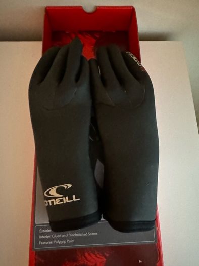 O'Neill 3mm Epic Wetsuit Gloves NEW (price includes postage)
