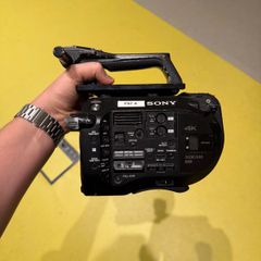 Sony Fs7 Kit - Body + Xlr Handle + Lcd Evf