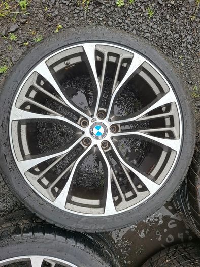 22" Bmw X5 Alloys with tyres