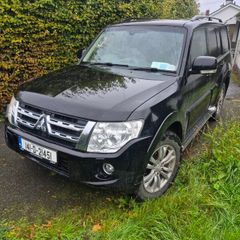 Mitsubishi pajero