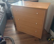 Chests of drawers