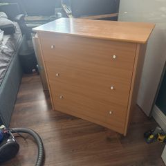 Chests of drawers
