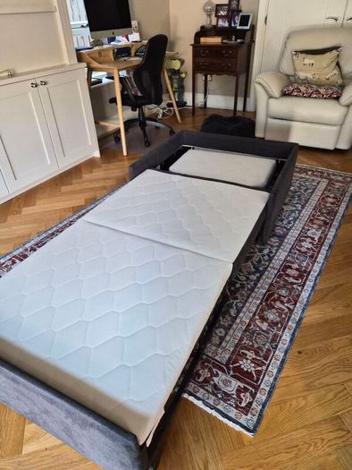 Bobby bed in a box