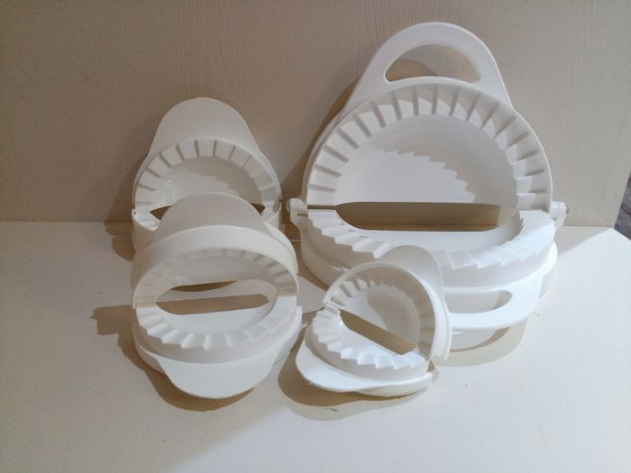 Set of Dumpling press