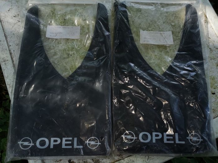 Opel flaps .