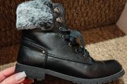 Black Ankle boots with fur, size 38