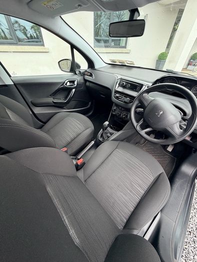 Peugeot 208 1.2L 2016