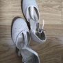 Communion dress with accessories and shoes Image 9
