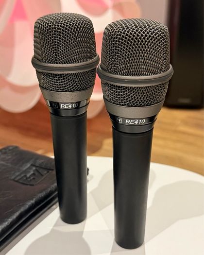 Electro-Voice EV RE410 Professional Handheld Condenser Microphones - Pair with Leather Case