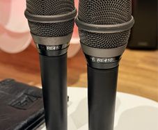 Electro-Voice EV RE410 Professional Handheld Condenser Microphones - Pair with Leather Case
