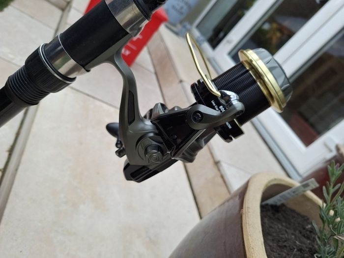 Beach caster rod reel and tripod